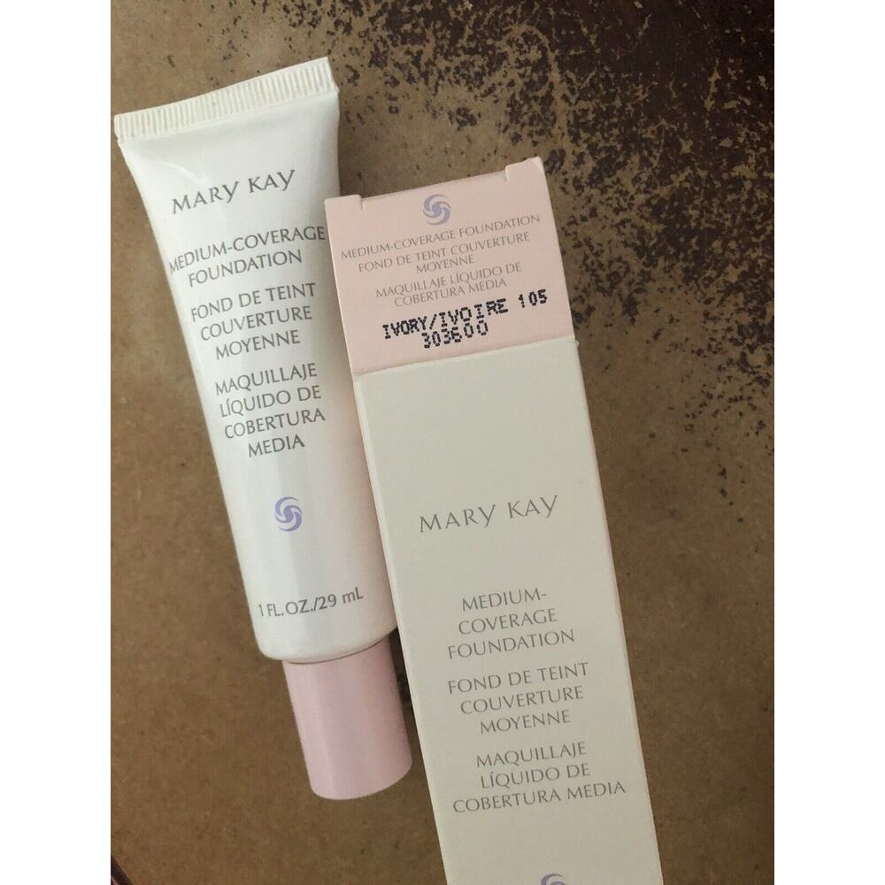 Mary Kay Foundation Ivory 105 Medium Coverage Pink Cap NIB
